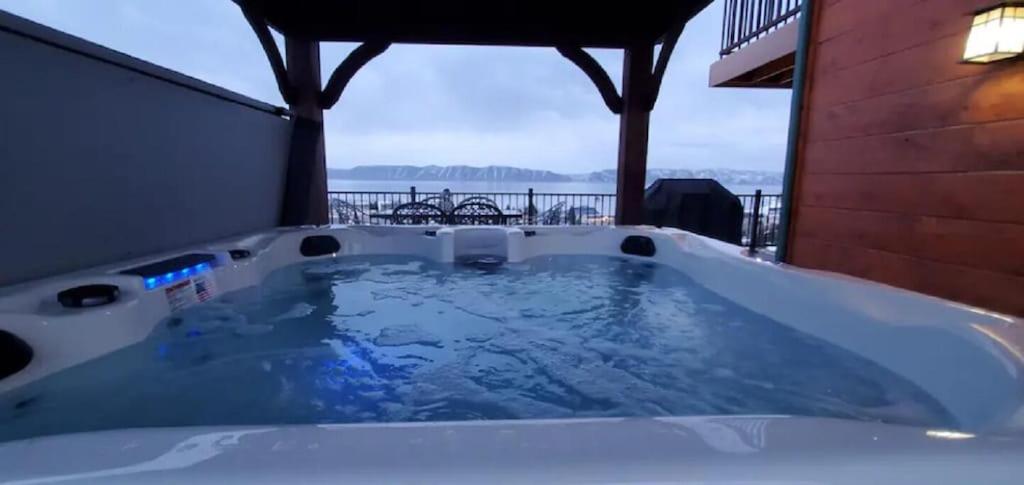 Harbour Village Retreat