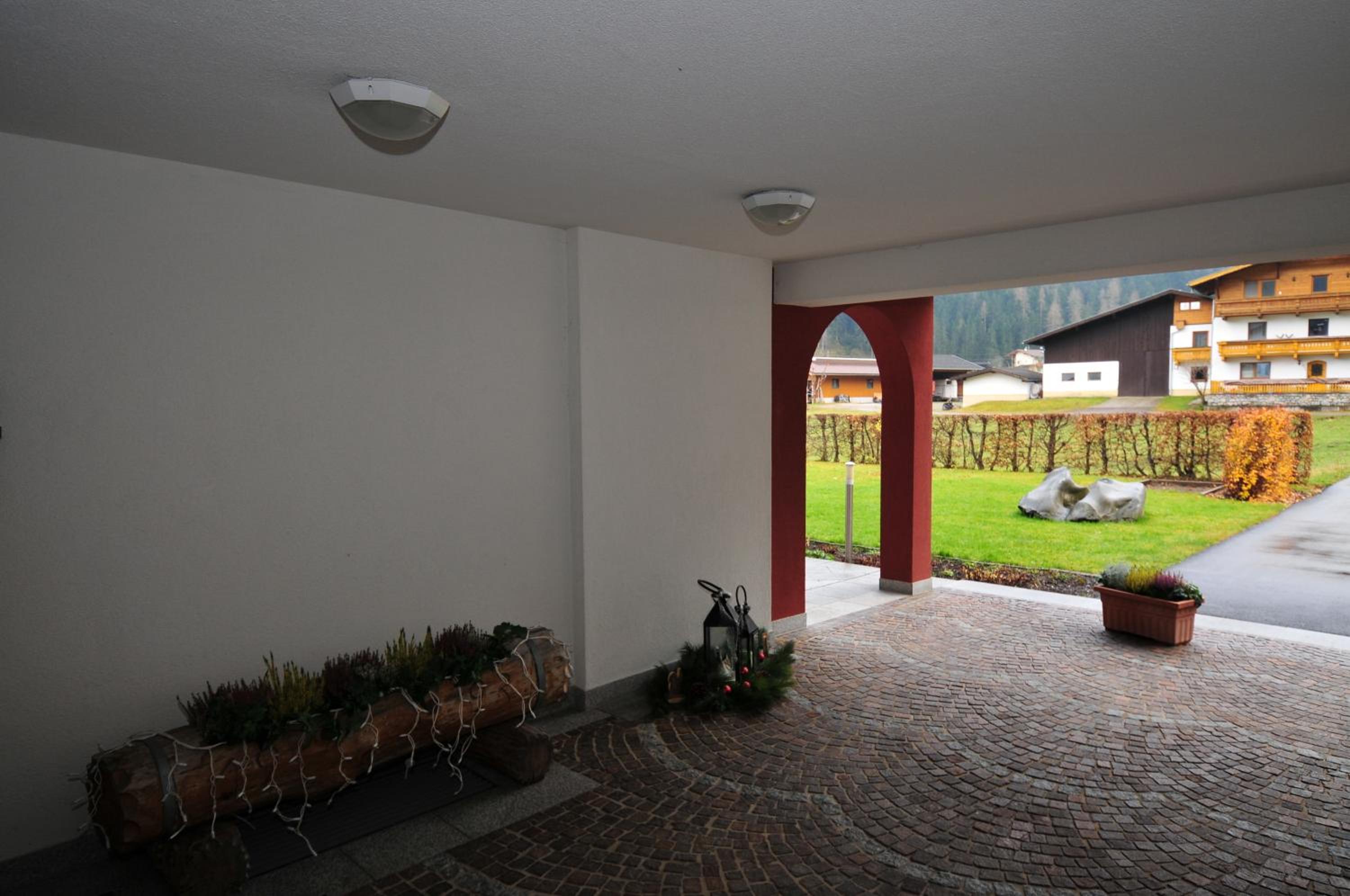 Photo 48