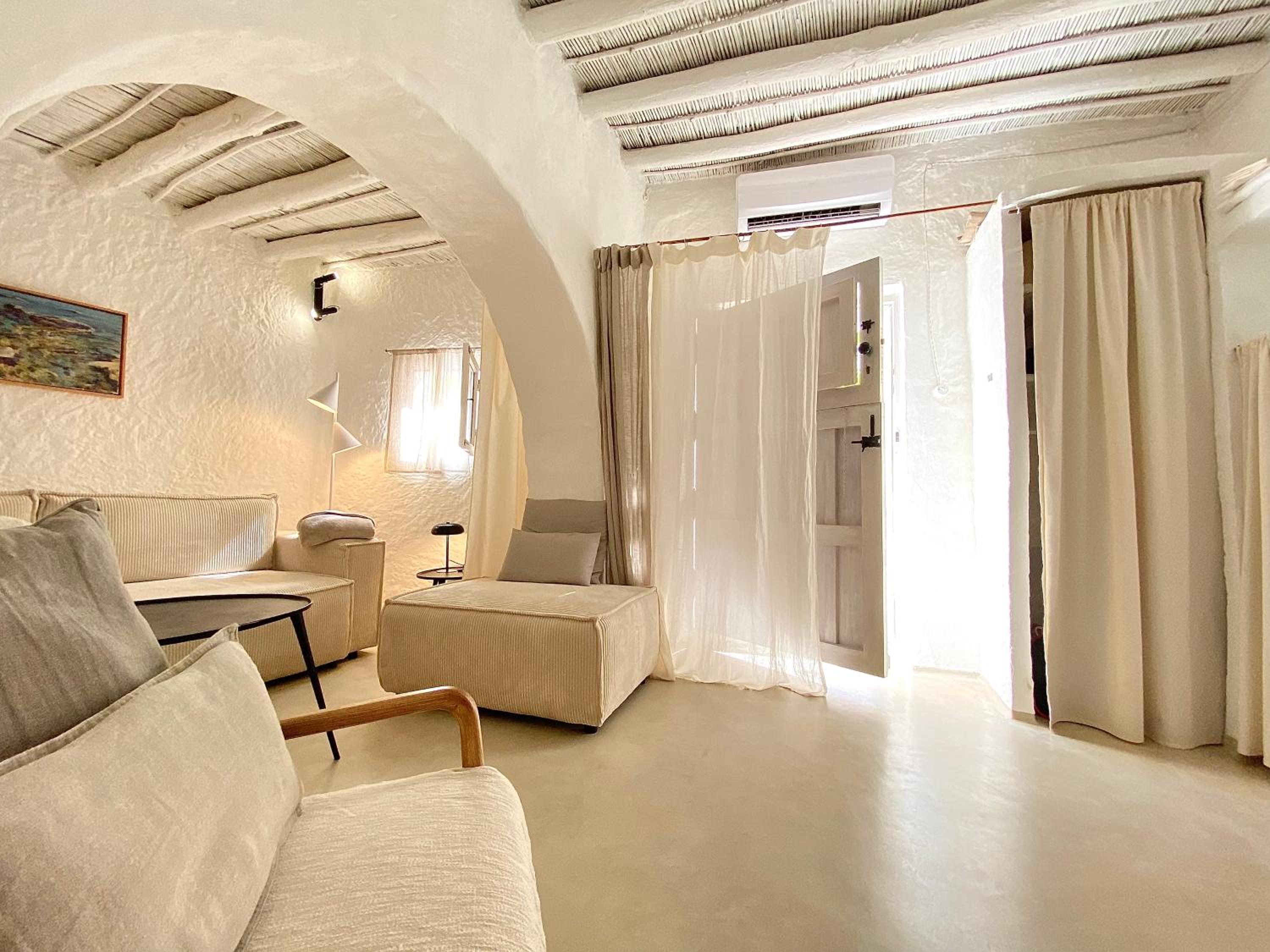 Renovated house in the historic center photo 5