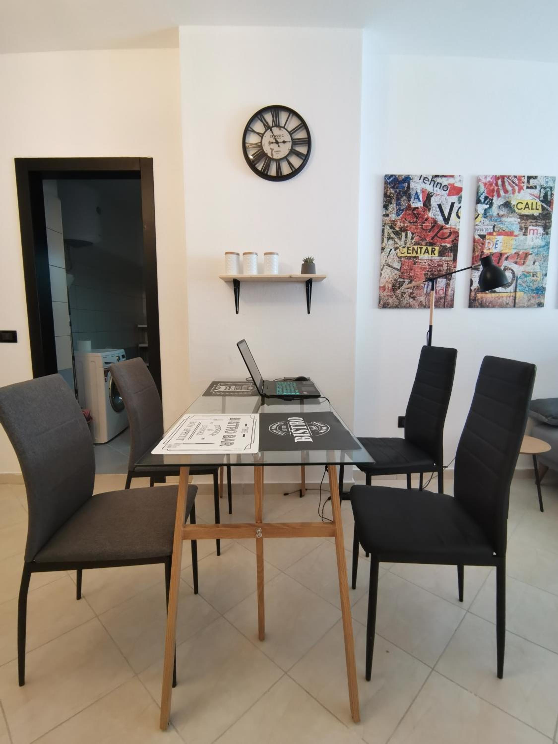 Art Apartment Clever