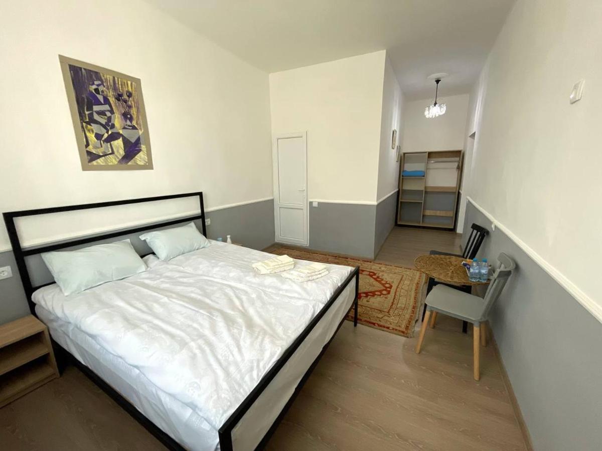 Unoyan Guest House