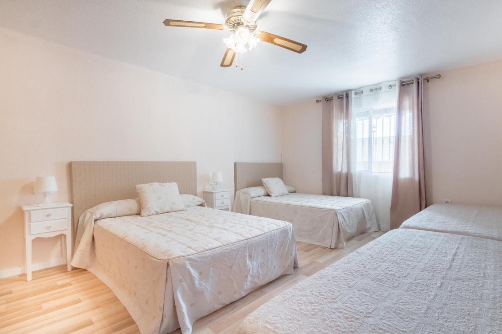 Agradable casa con piscina