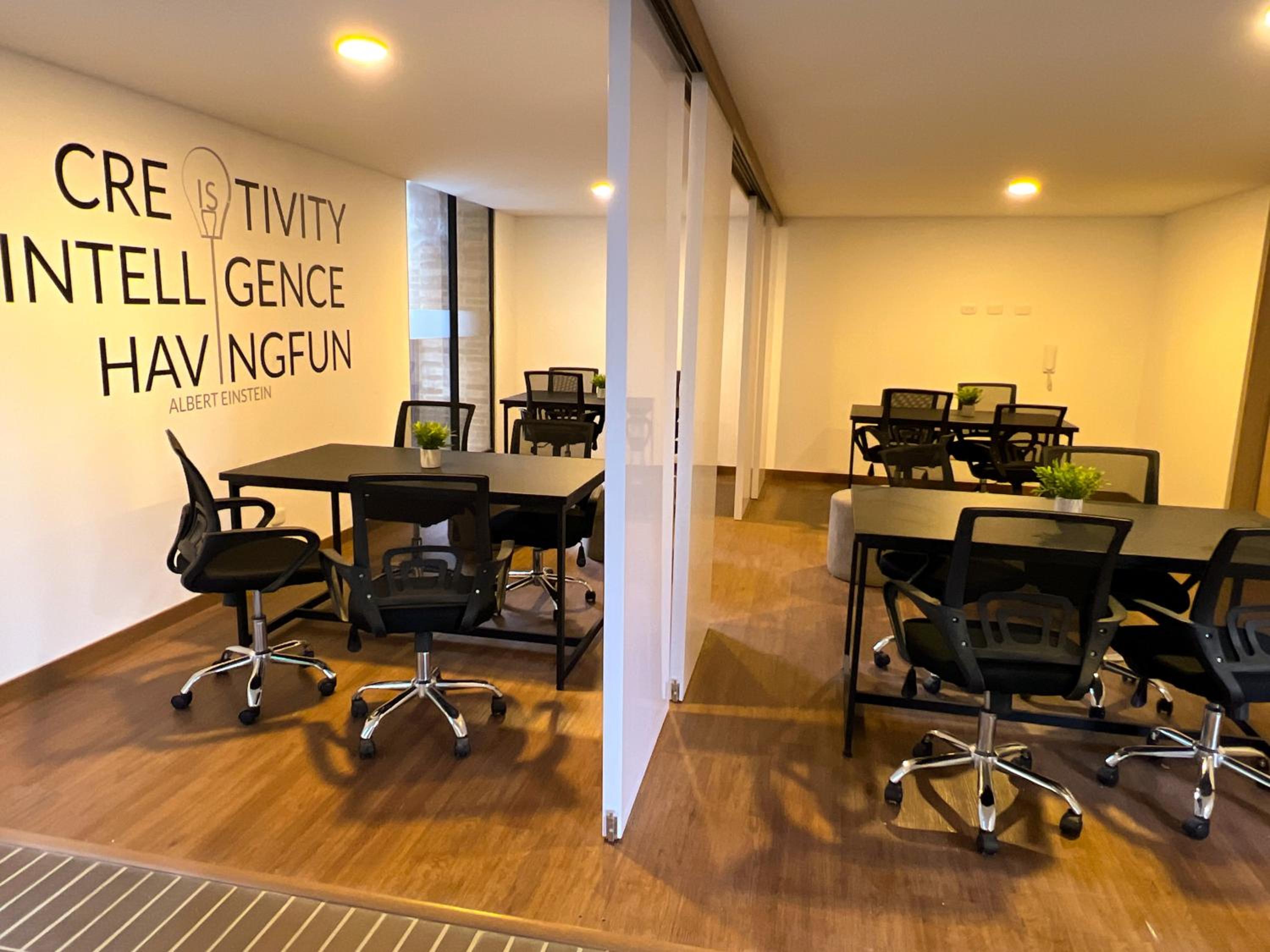 Hotel Hermoso estudio en en Centro Internacional de Bogotá - Image 1