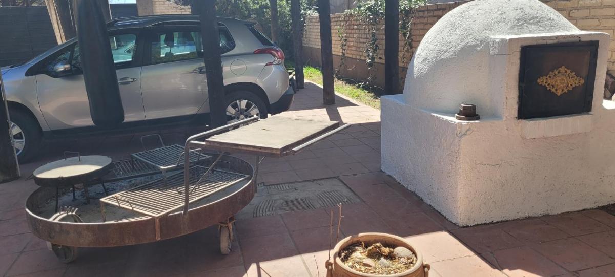 ENTRE VIÑAS