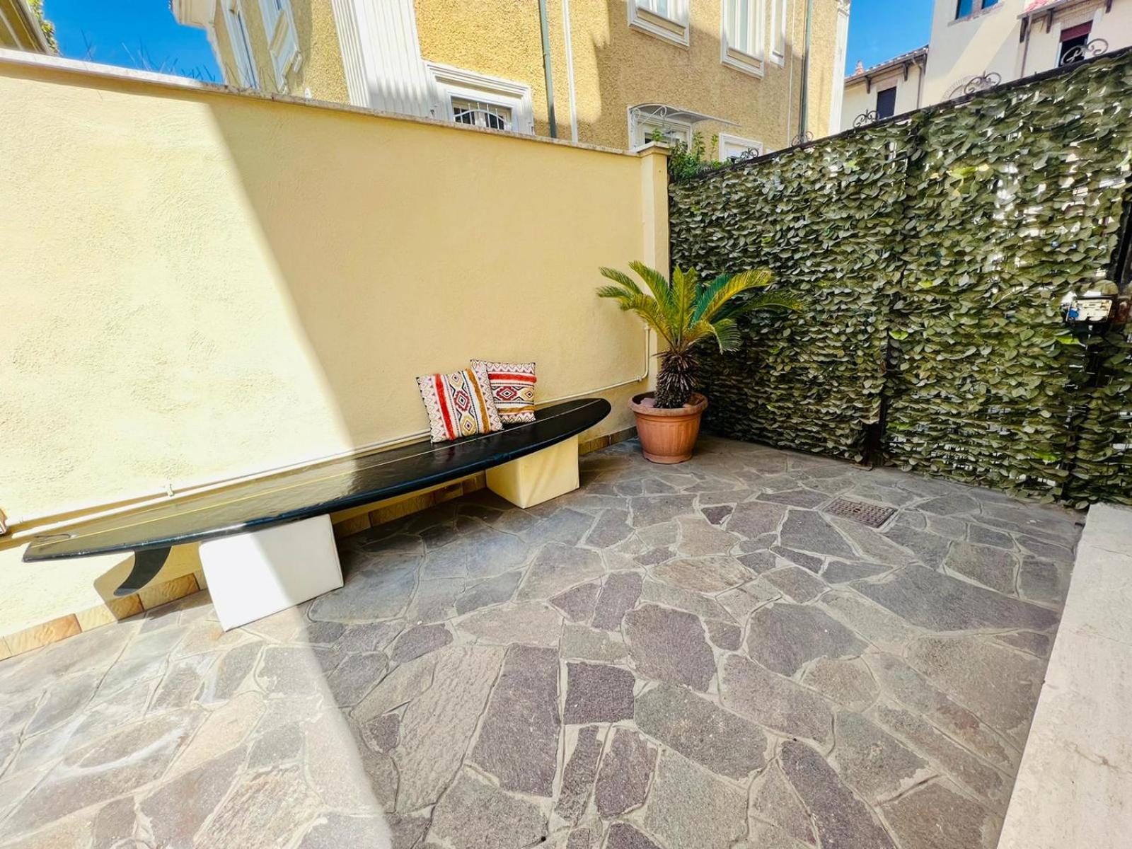 Beach Apartment , 20m From The Sea , Ostia Center , 4 Guests