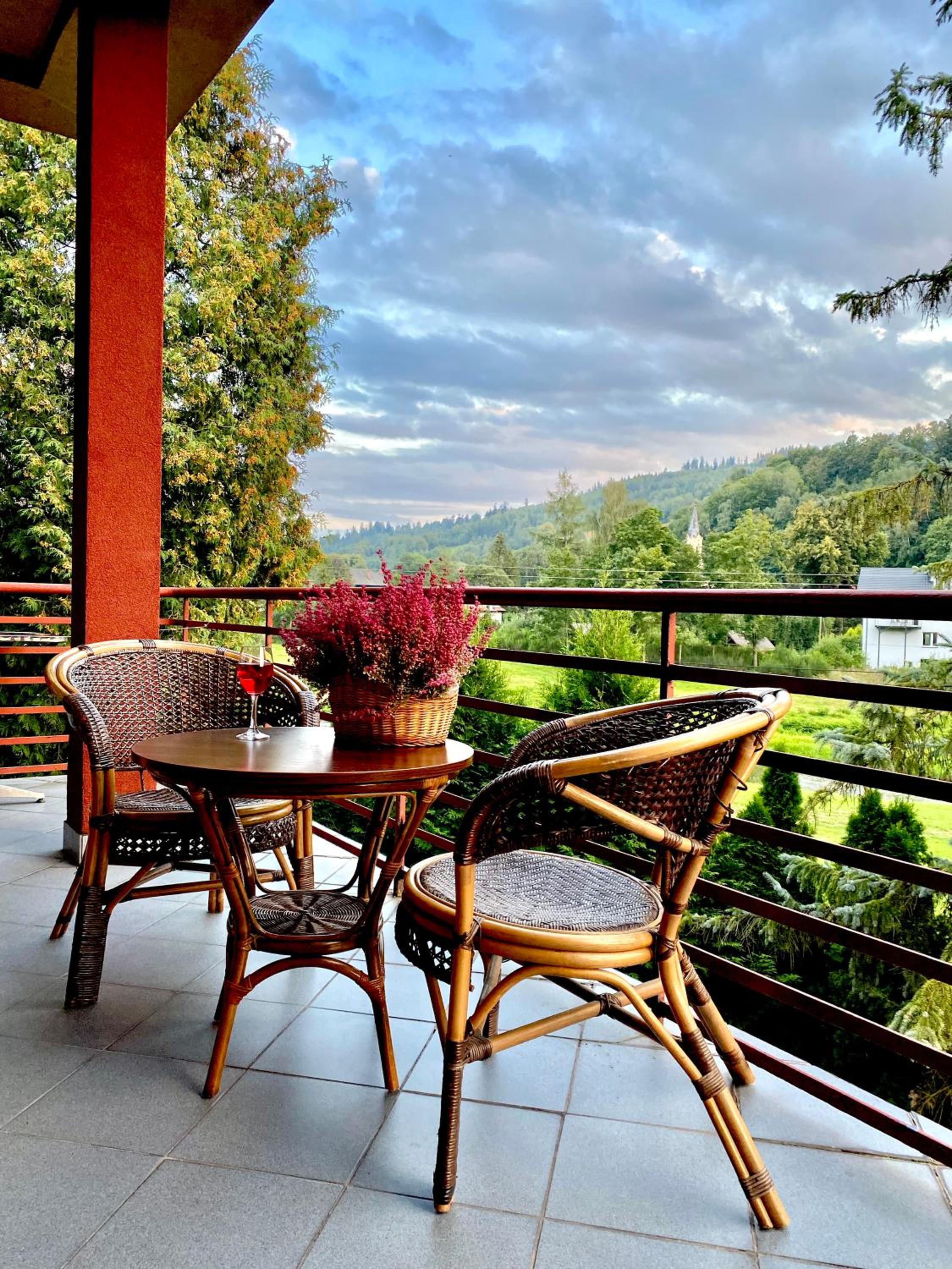 balcony