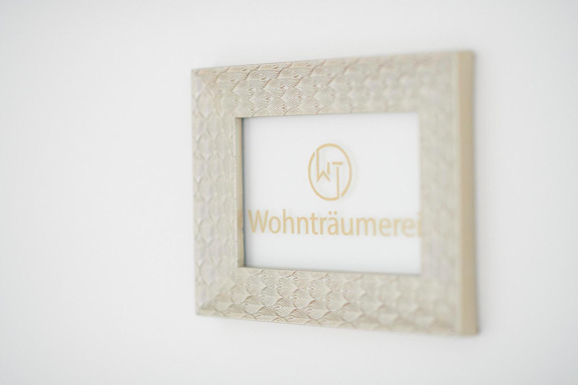 Stilvolles Apartment ruhig, 24-7 Self-Check in, WLAN top, Parkplatz an der Strasse, Bushaltestelle vor Haus