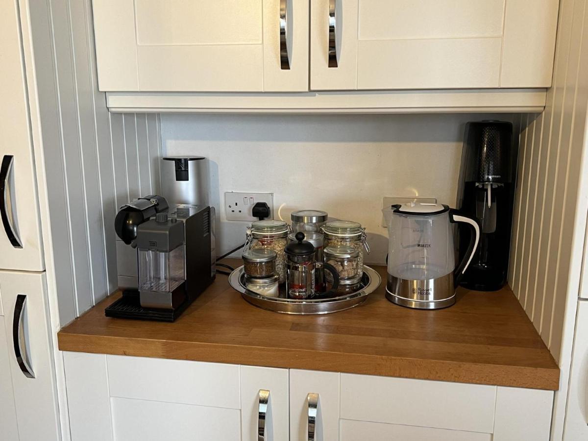 Sea Facing 2BD Terraced Home - Peacehaven view 4