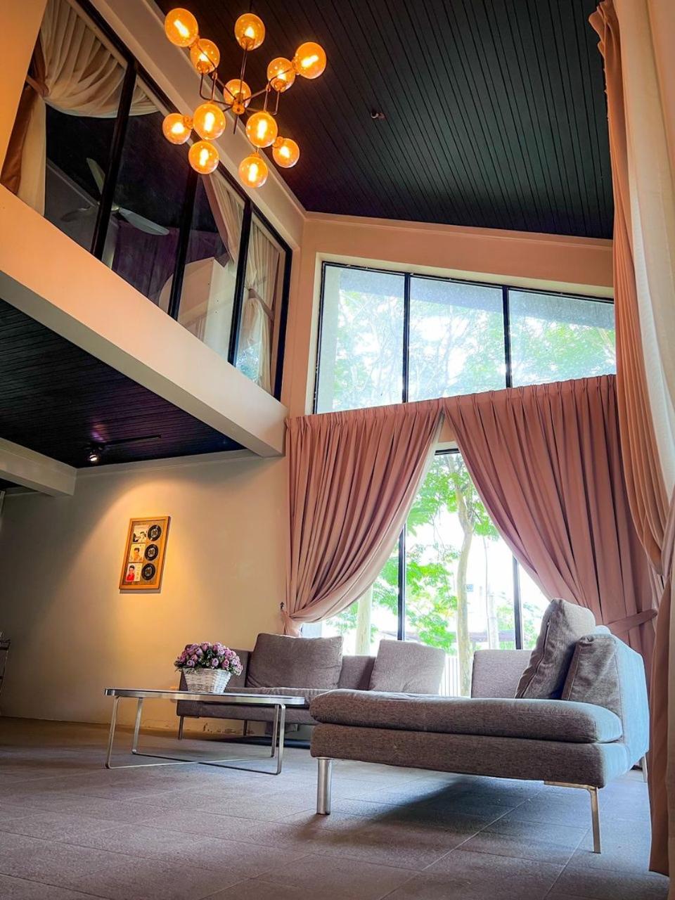 VILLA LUXURY BANGLOW at TOWN TELUK CHEMPEDAK photo 2