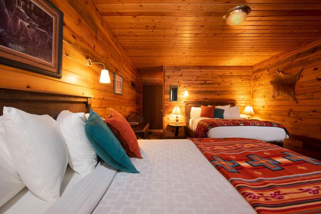 Lochsa Lodge view 5