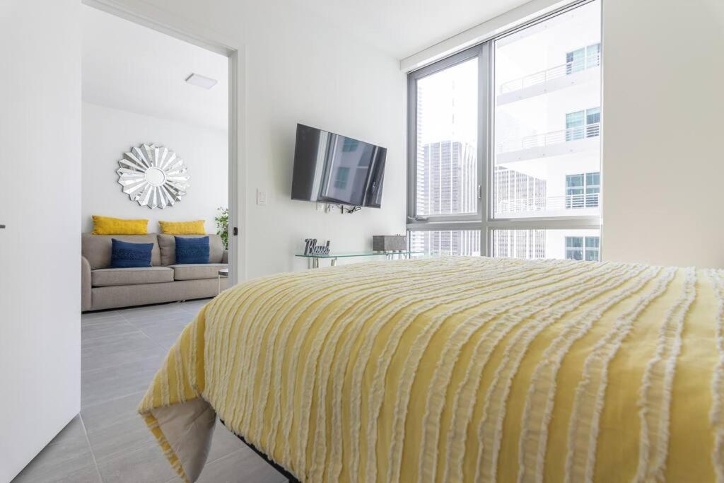 Amazing Condo in Downtown Miami/Brickell w/PARKING