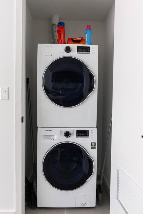 Amazing Condo in Downtown Miami/Brickell w/PARKING