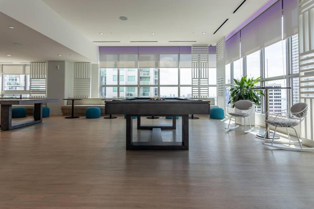 Amazing Condo in Downtown Miami/Brickell w/PARKING