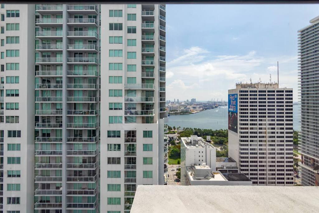 Amazing Condo in Downtown Miami/Brickell w/PARKING