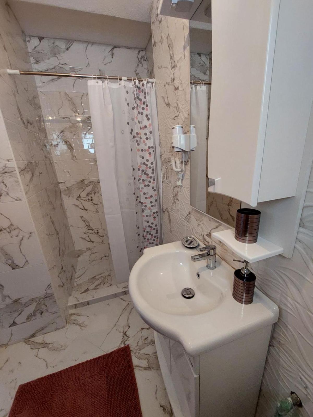 Apartment Relax Hladna uvala view 2