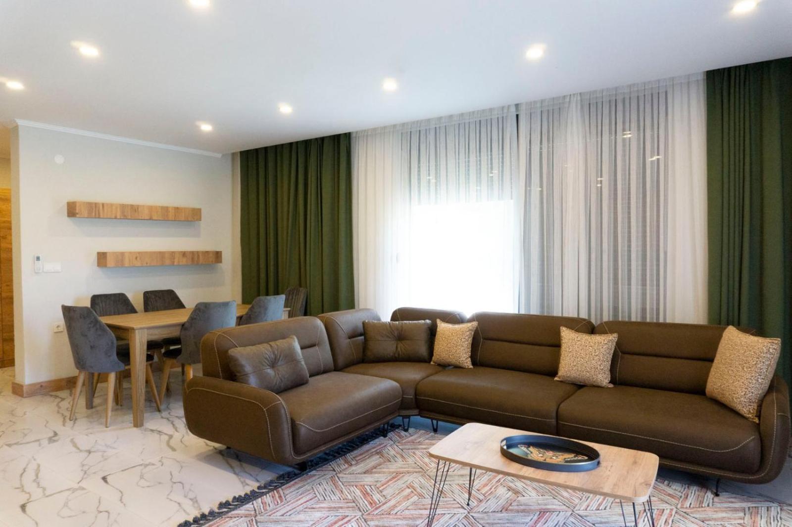 Photo 98