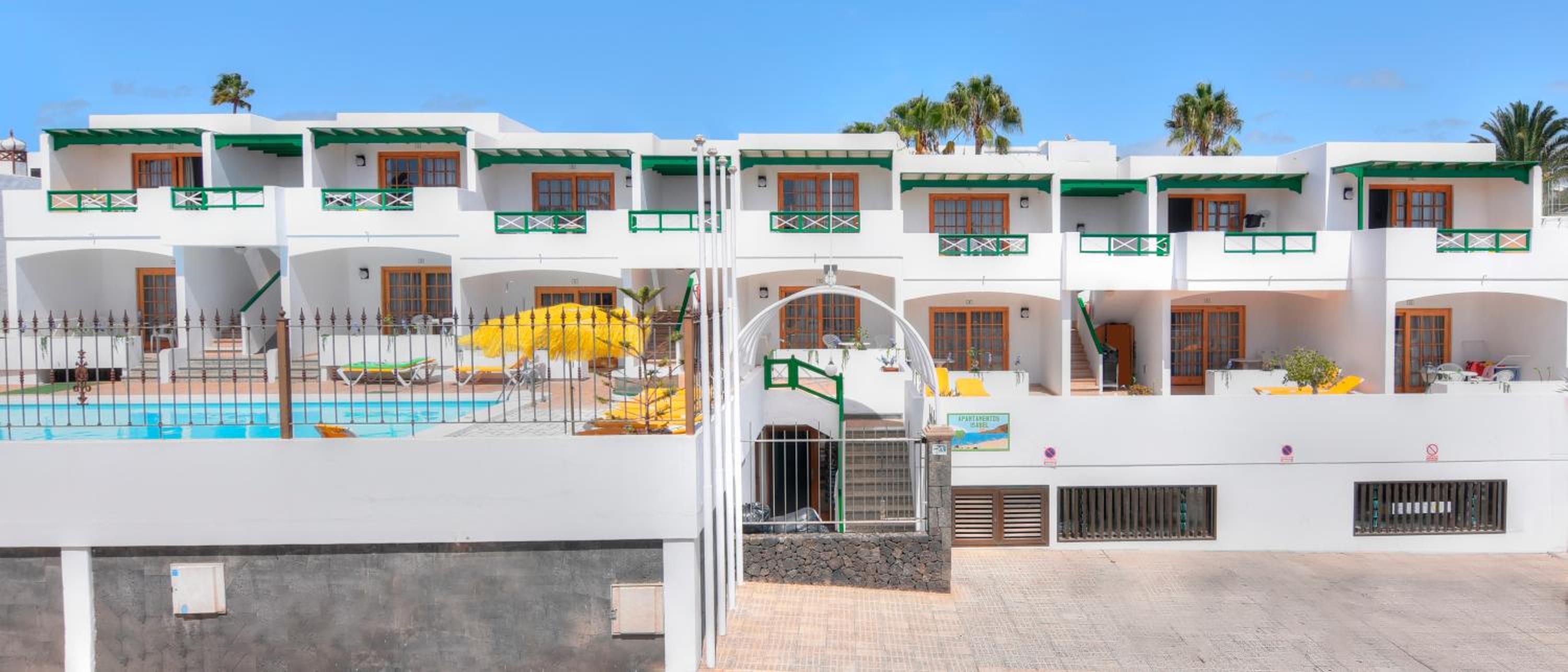 Apartamentos Isabel view 3