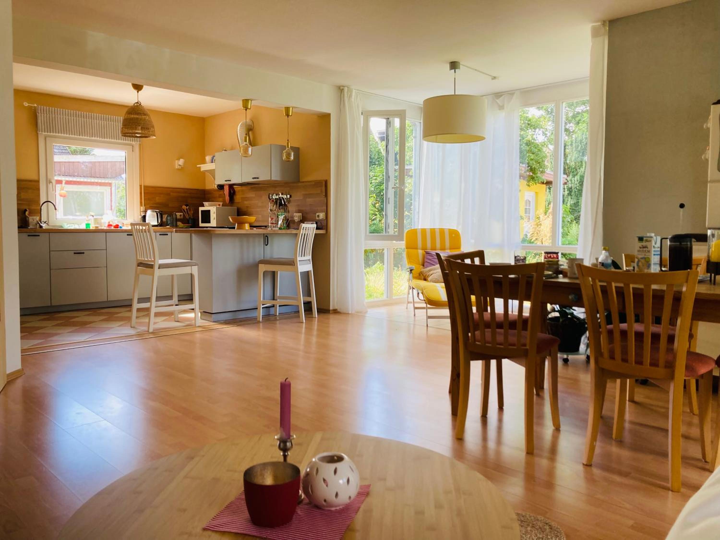 Ferienhaus am Wasser im Grünen