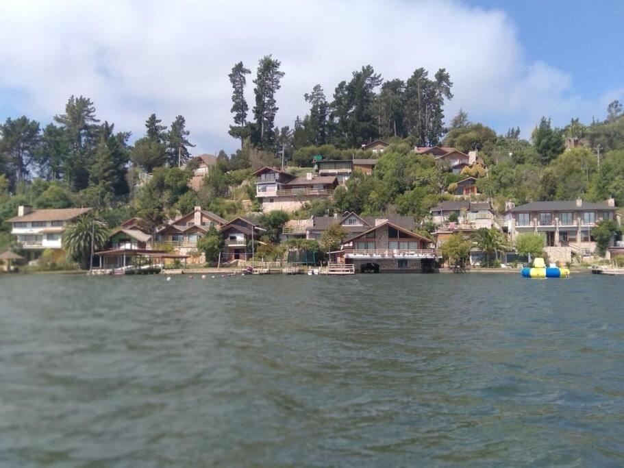 Hermosa cabaña con vista al lago Vichuquén