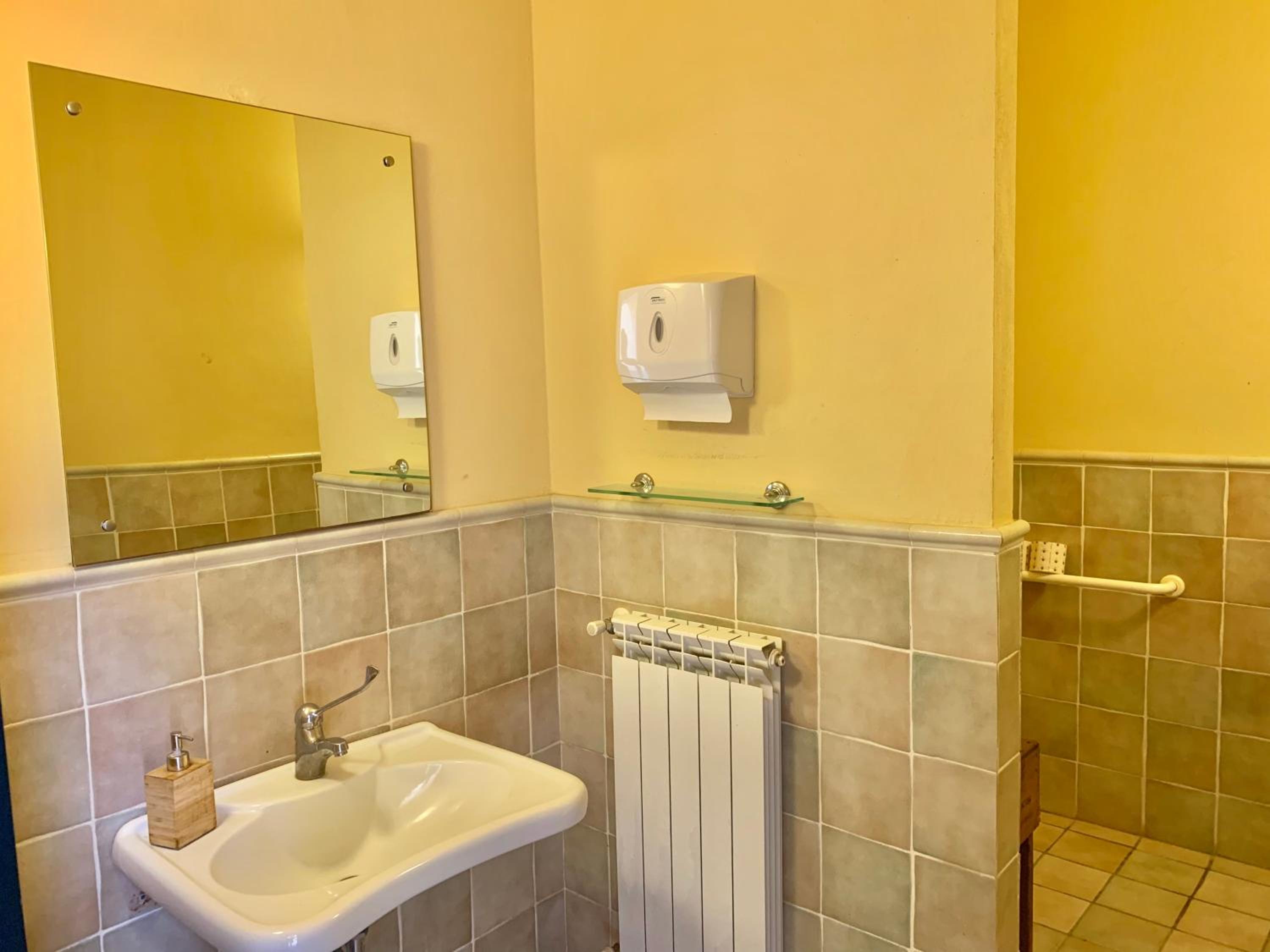 Incantevole borgo con piscine