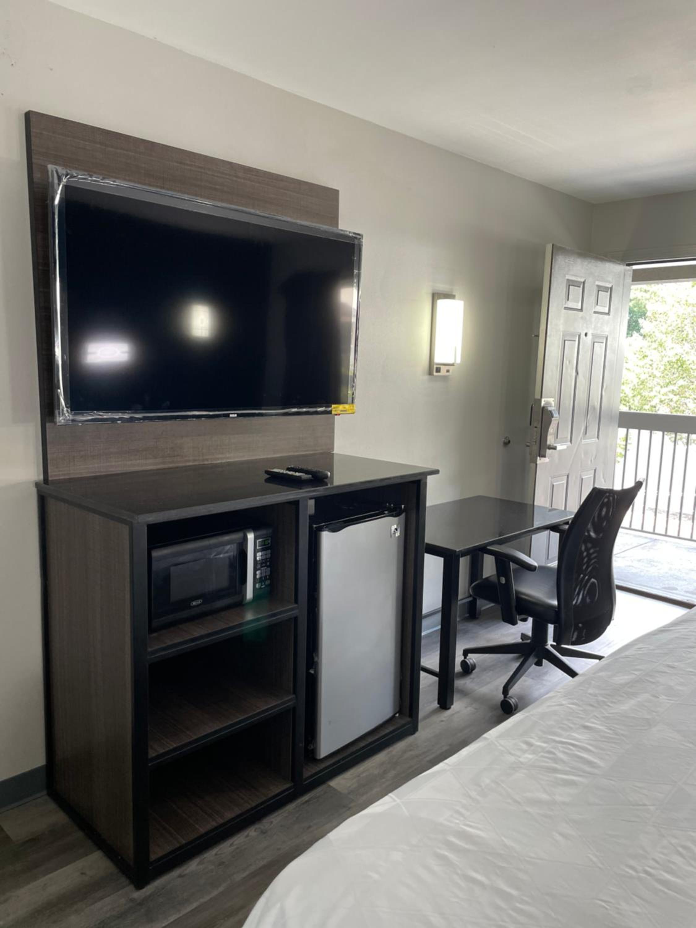 Griffin Inn & Suites