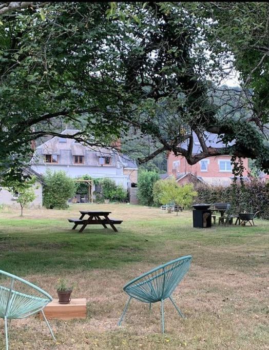 Gîte: À la courbe du fleuve