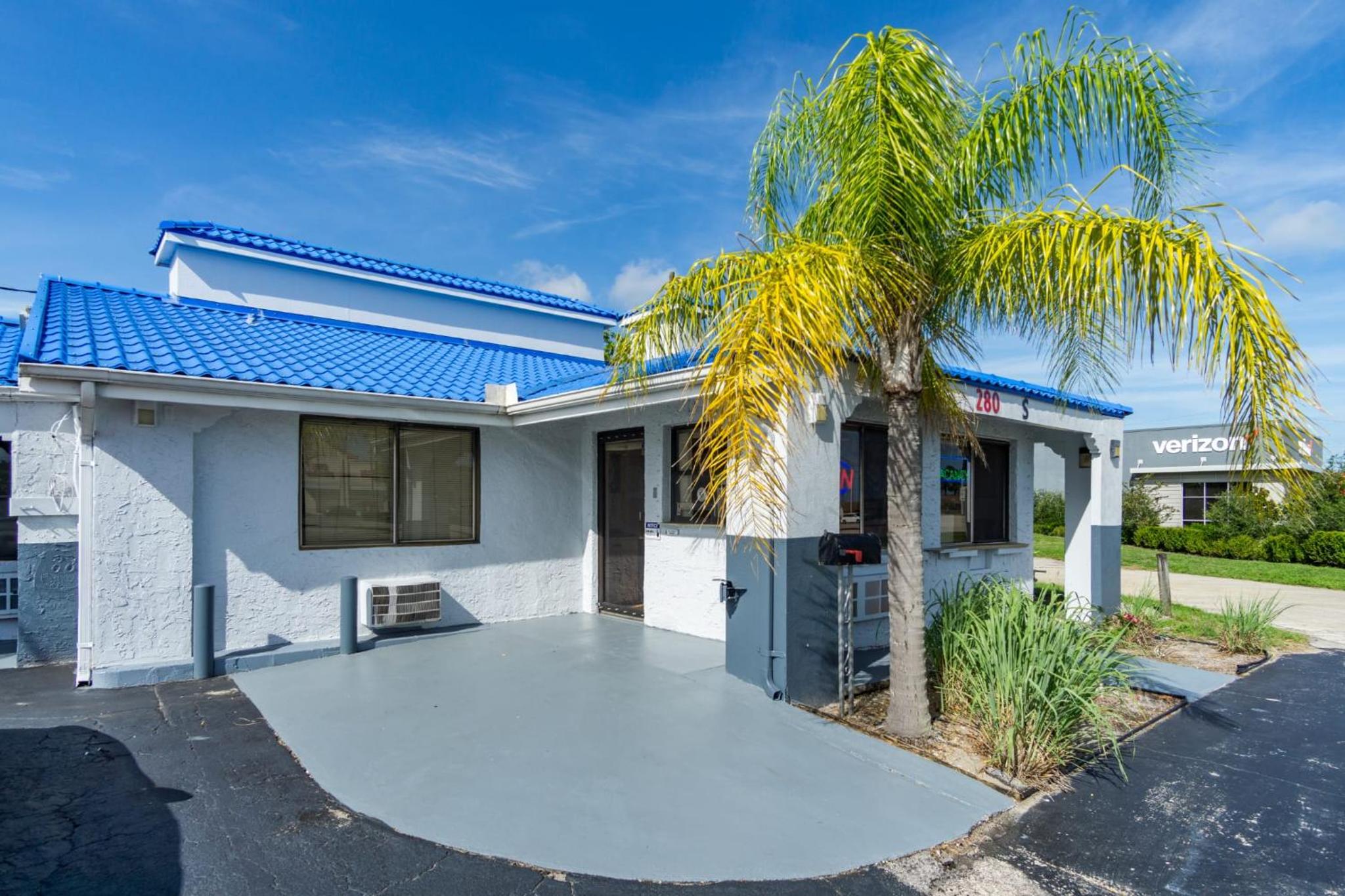 Sebring Vacations - Budget Inn of Sebring - Property Image 2