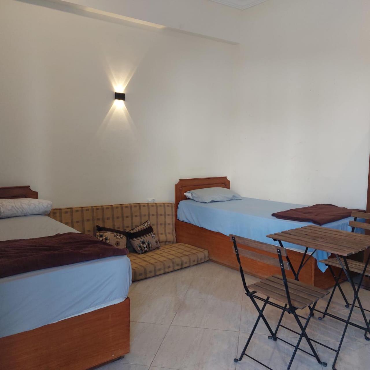 Blue Hole plaza Studio, Dahab view 5