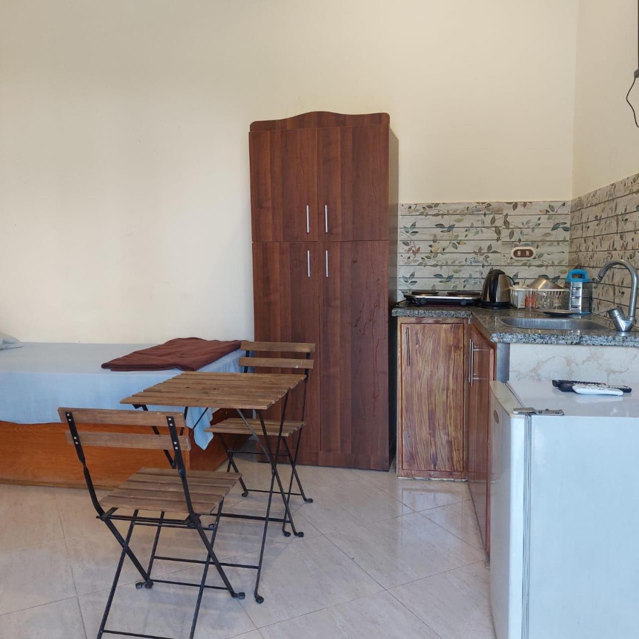 Blue Hole plaza Studio, Dahab view 3