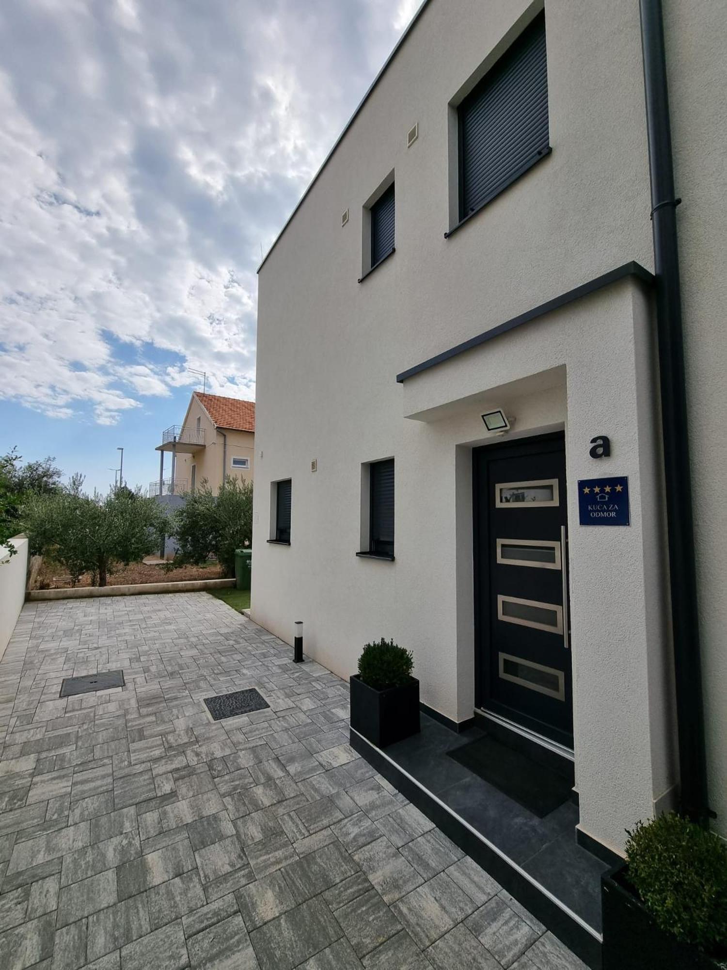 Holiday House Gavran view 4