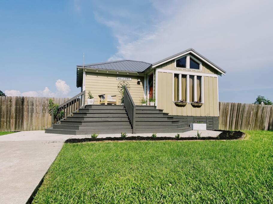 Bonnabel Haus w/ Stocktank Pool ft. on DIY Network