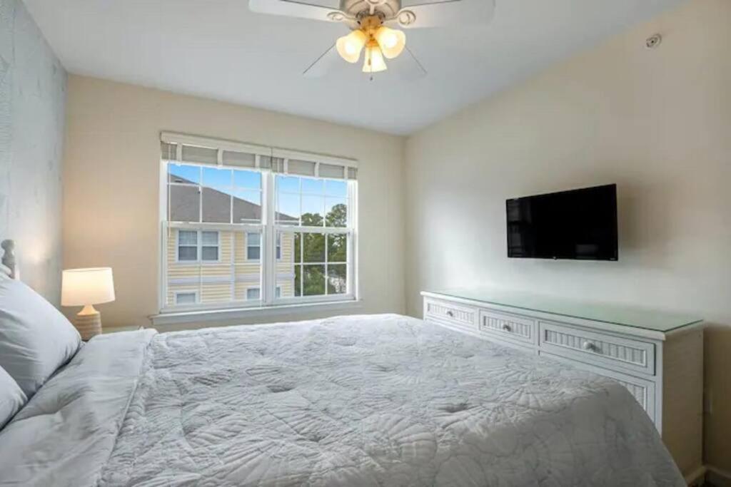 Relaxing Bethany Beach Retreat, Pools, Families Welcome Including Dogs!