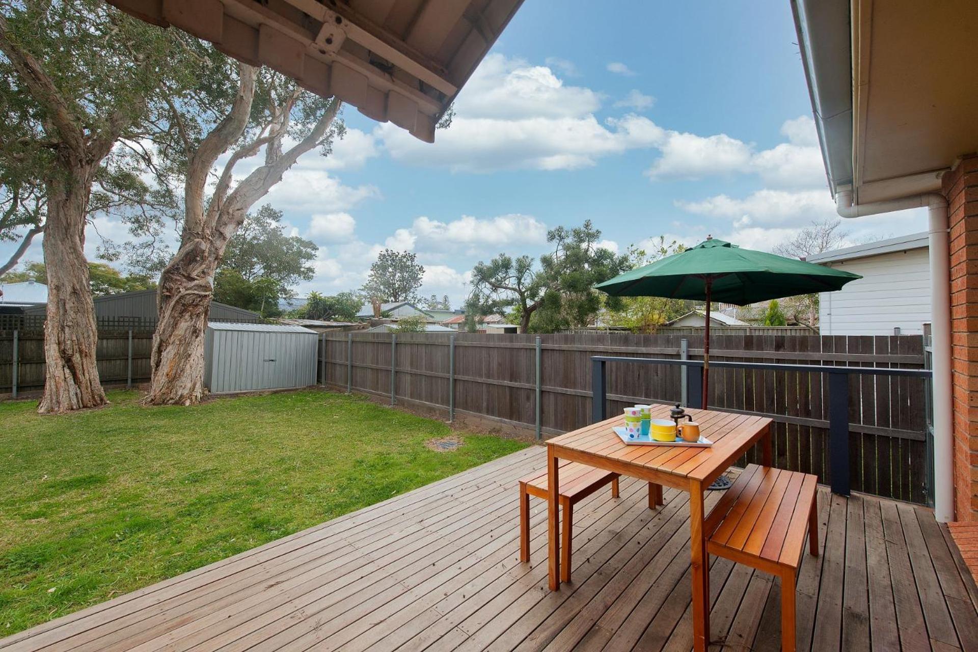 Hotel The Beach Shack 28 Shoal Bay Road fantastic original beach house that allows pets - Image 1