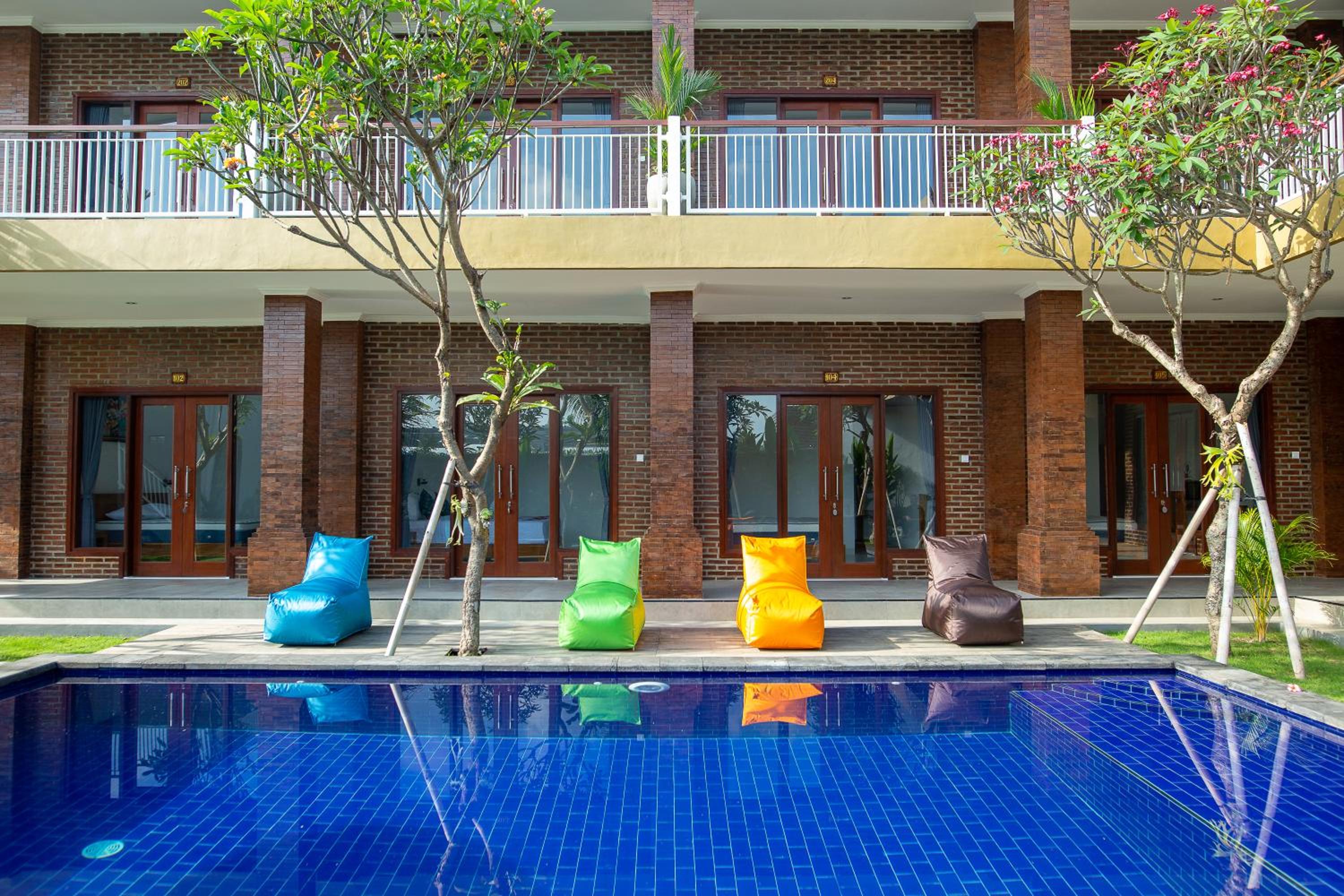 Frangipani House and Spa by ecommerceloka view 5