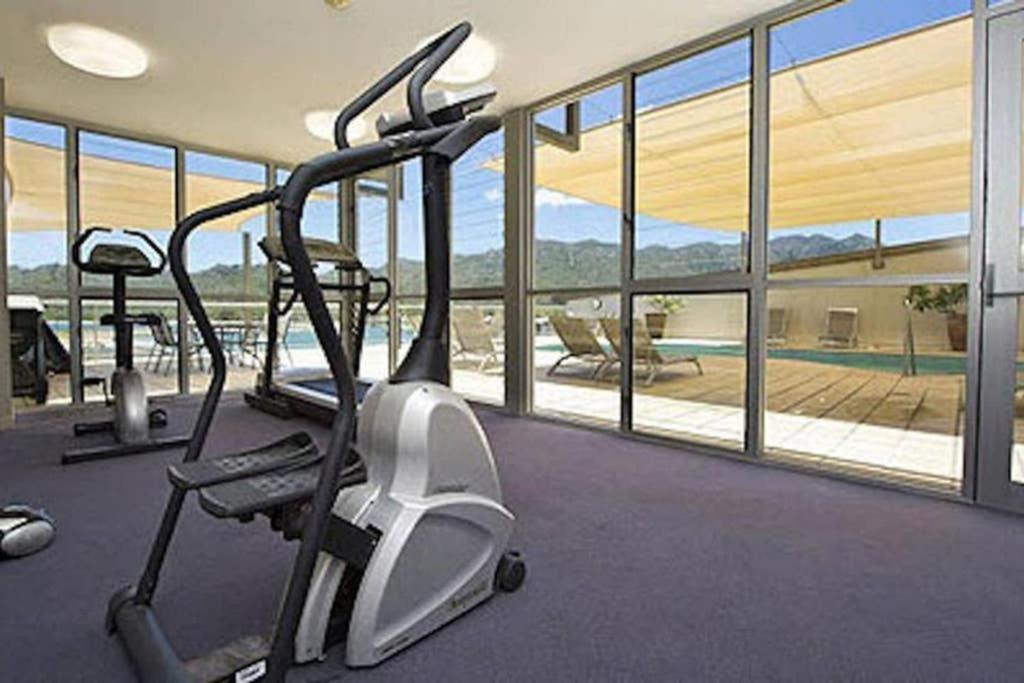 One Bright Point - Stunning Water Views
