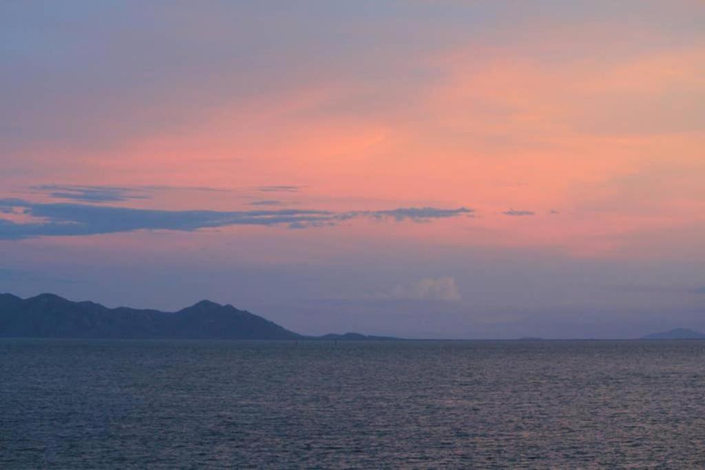 One Bright Point - Stunning Water Views
