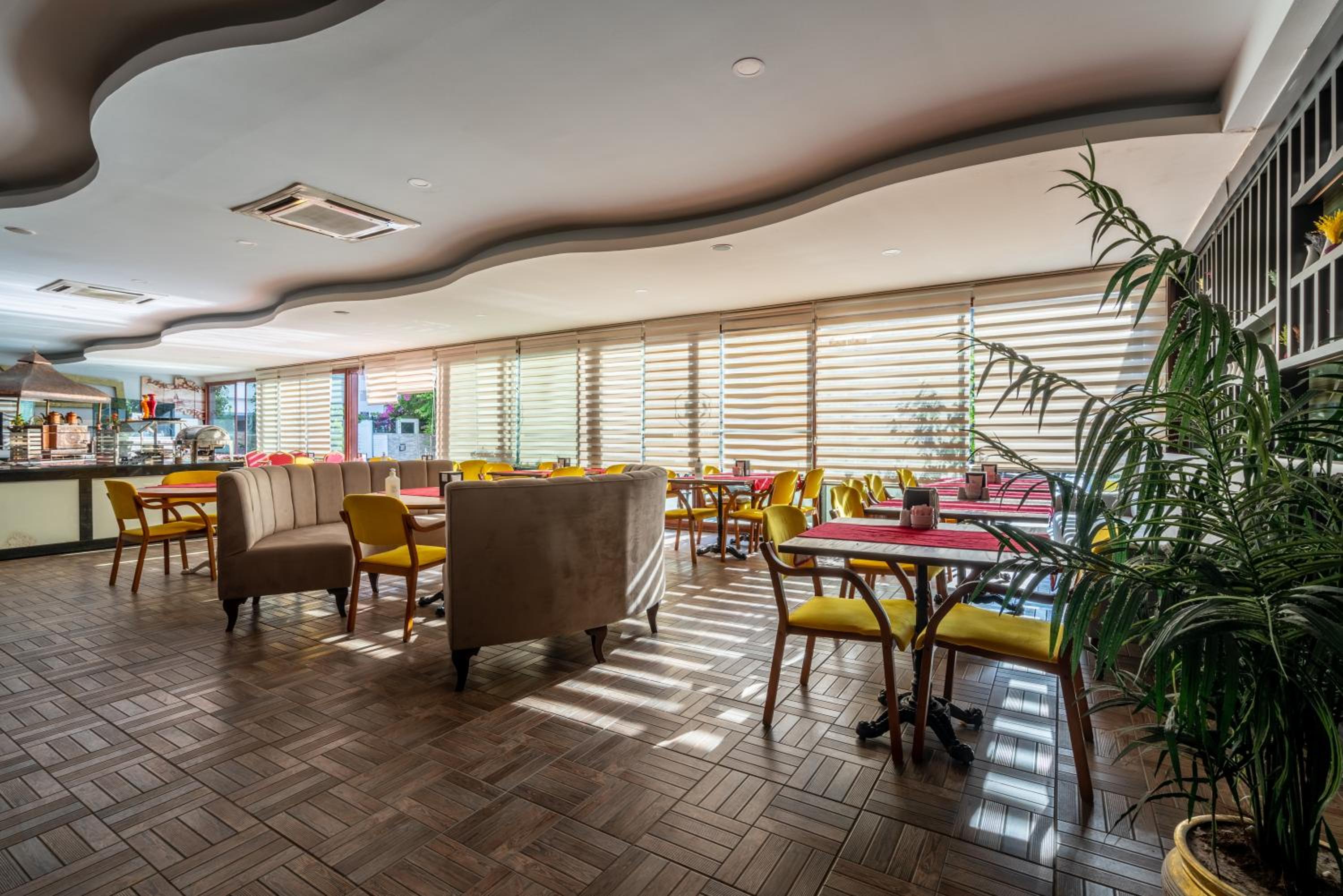 City Live Hotel - Image 28