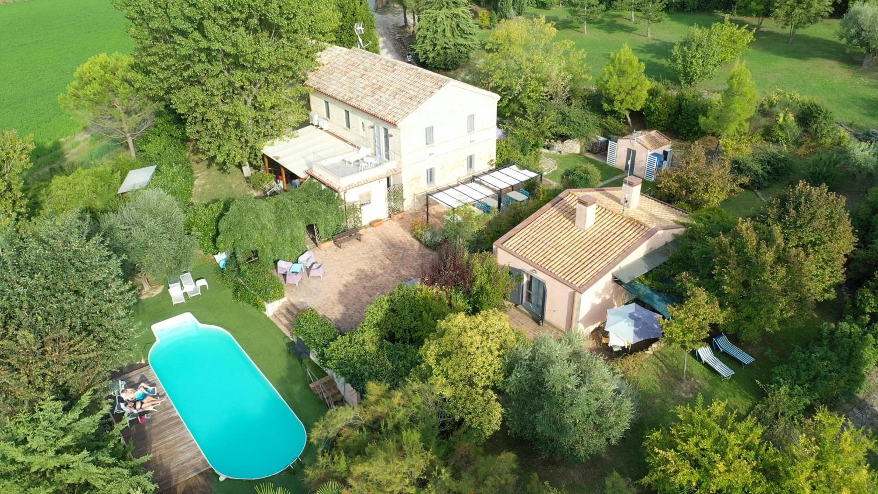 Casali Marchigiani - Ville vacanza private con piscina, giardino e vista panoramica photo 2
