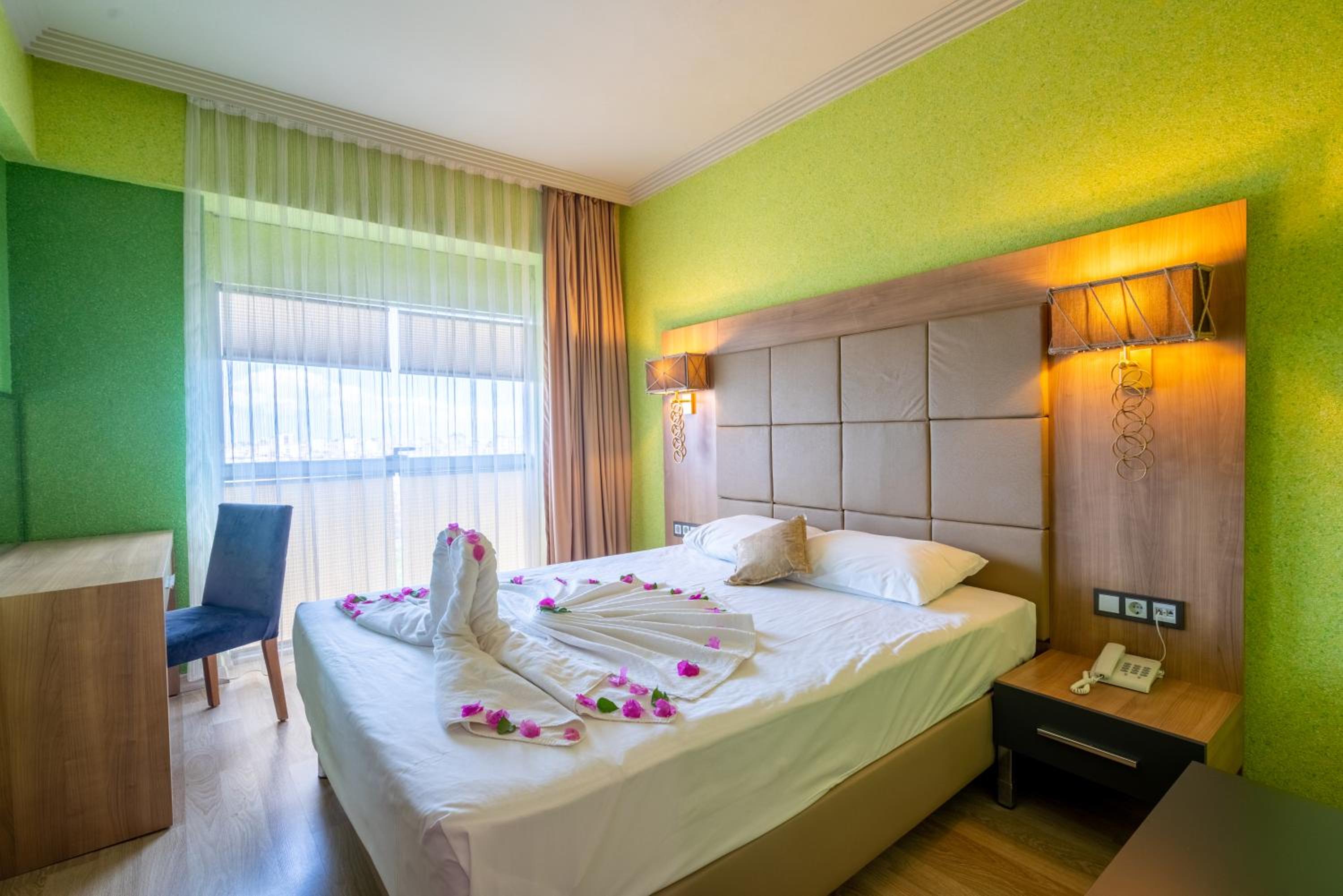 City Live Hotel - Image 71