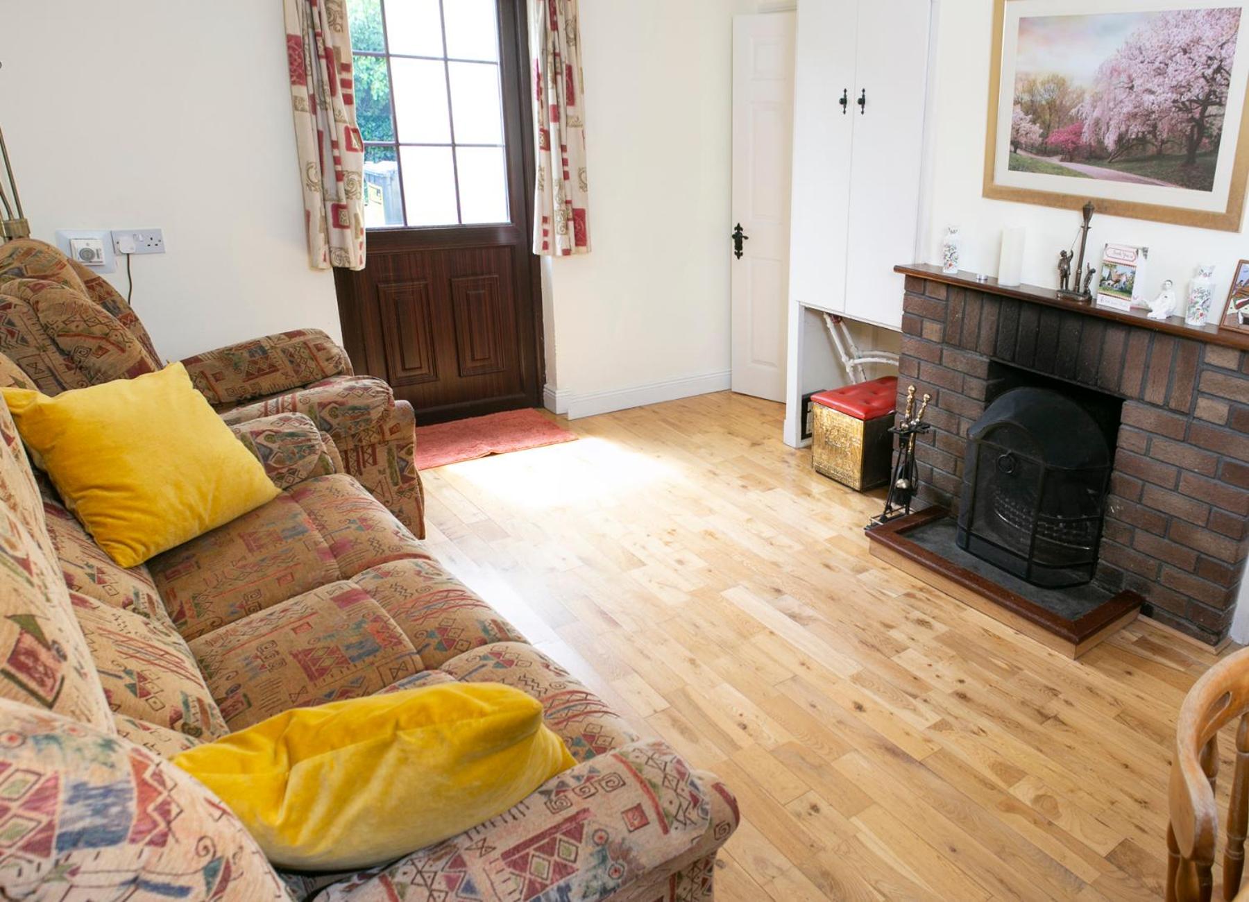 Garden Holiday Cottage by Trident Holiday Homes view 4