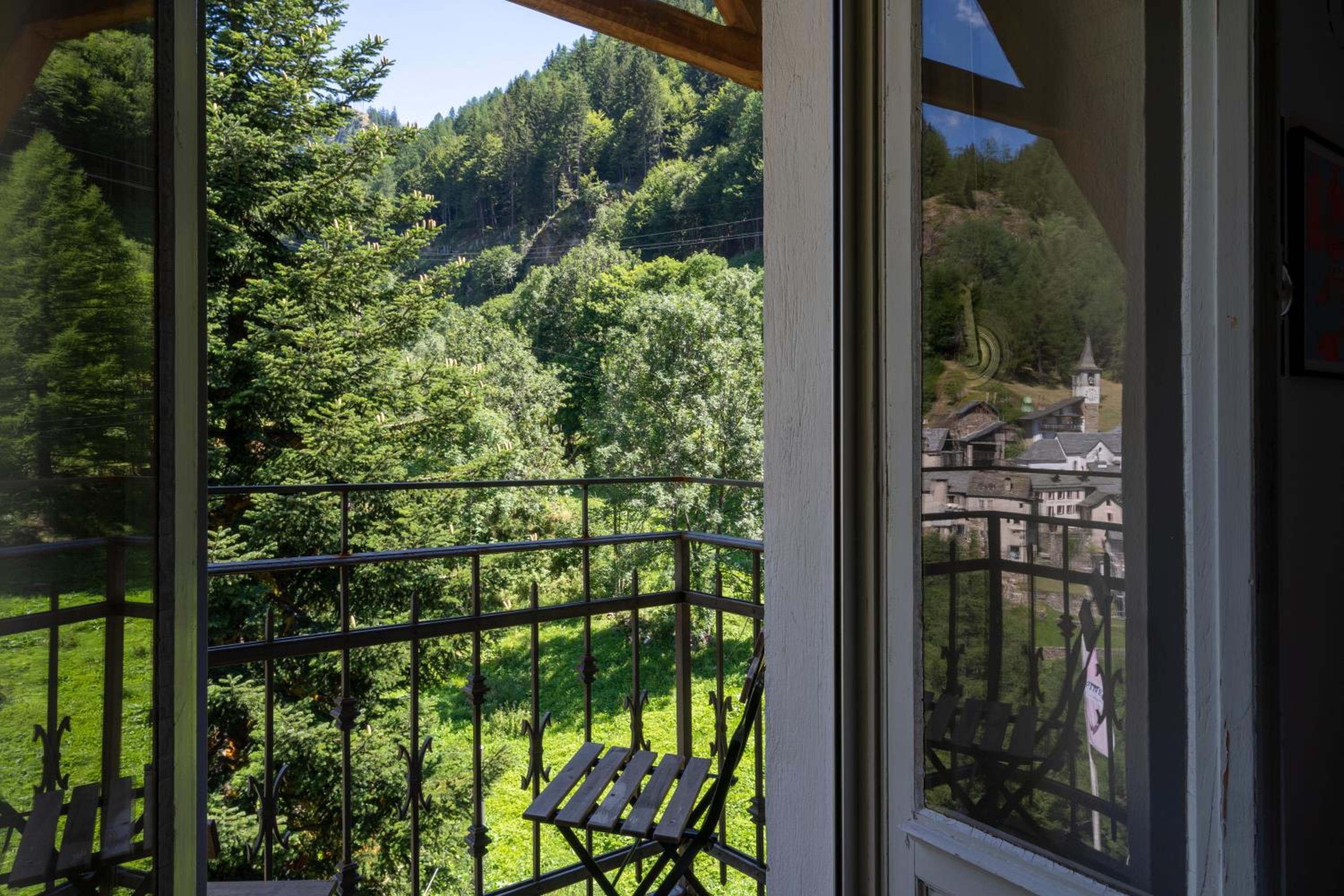 balcony