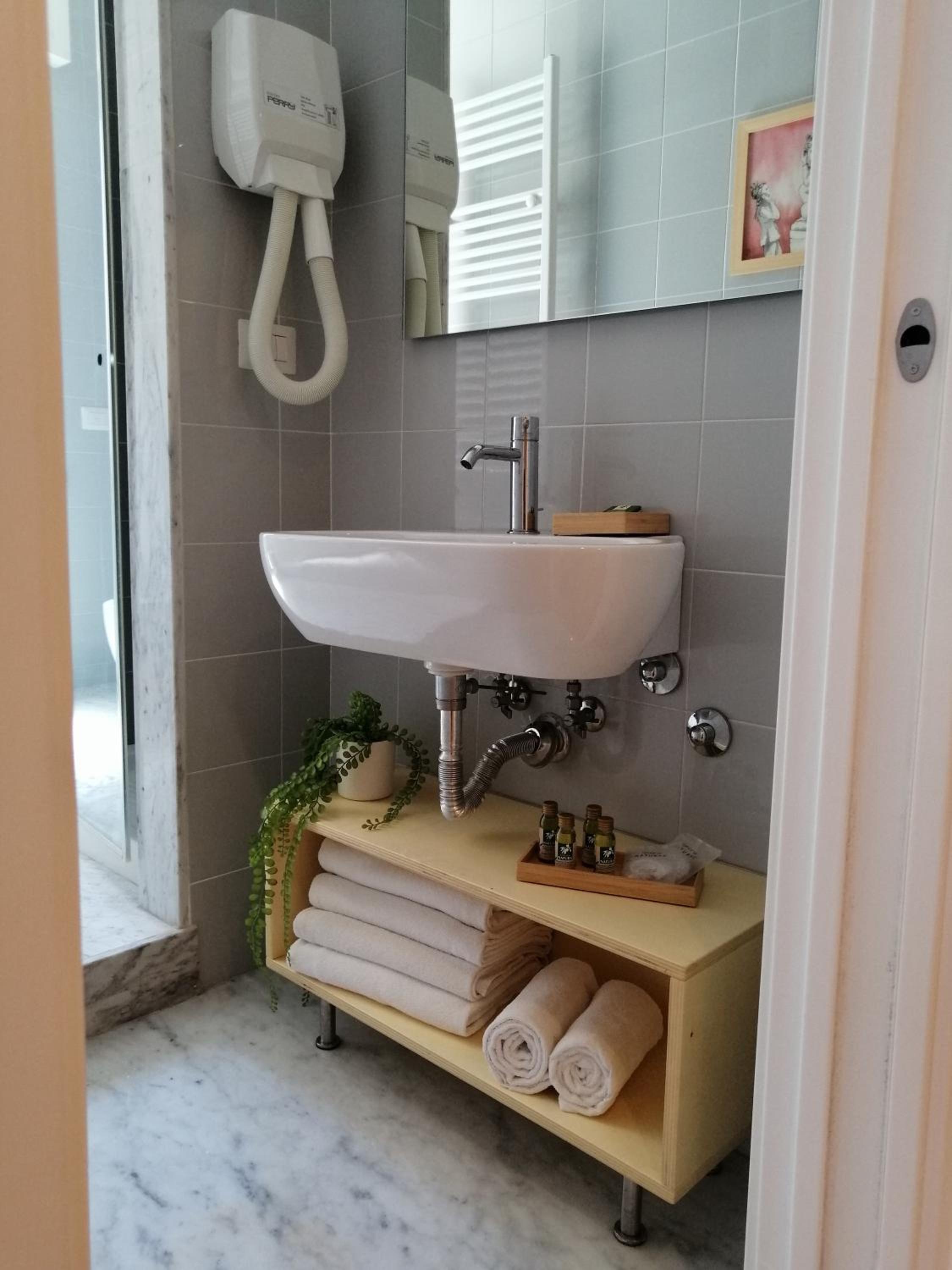Vivaldo Suite Piazza dei Martiri - Guest House
