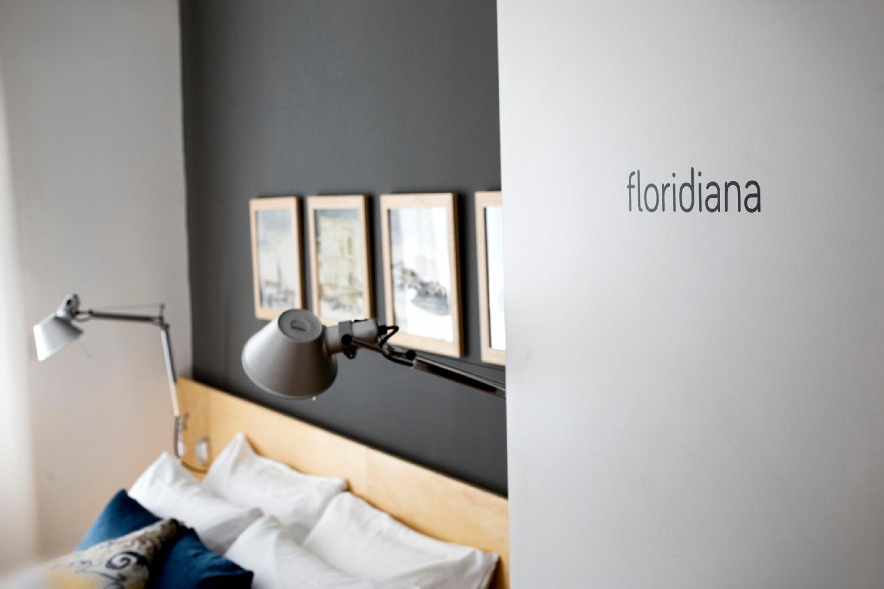 Vivaldo Suite Piazza dei Martiri - Guest House