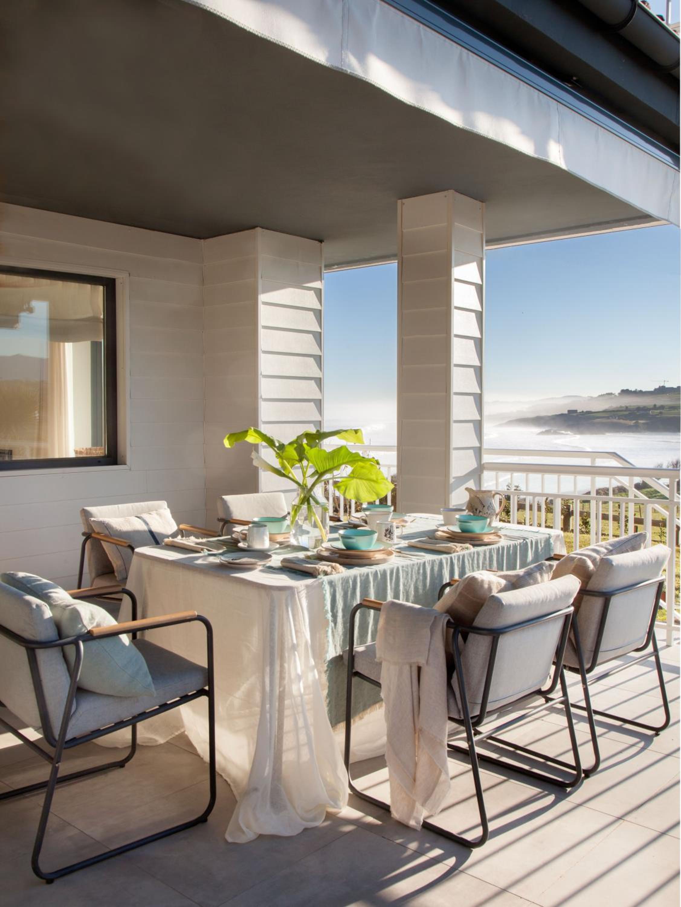 Wishome-Villa en Oyambre playa, con piscina privada climatizada, Comillas