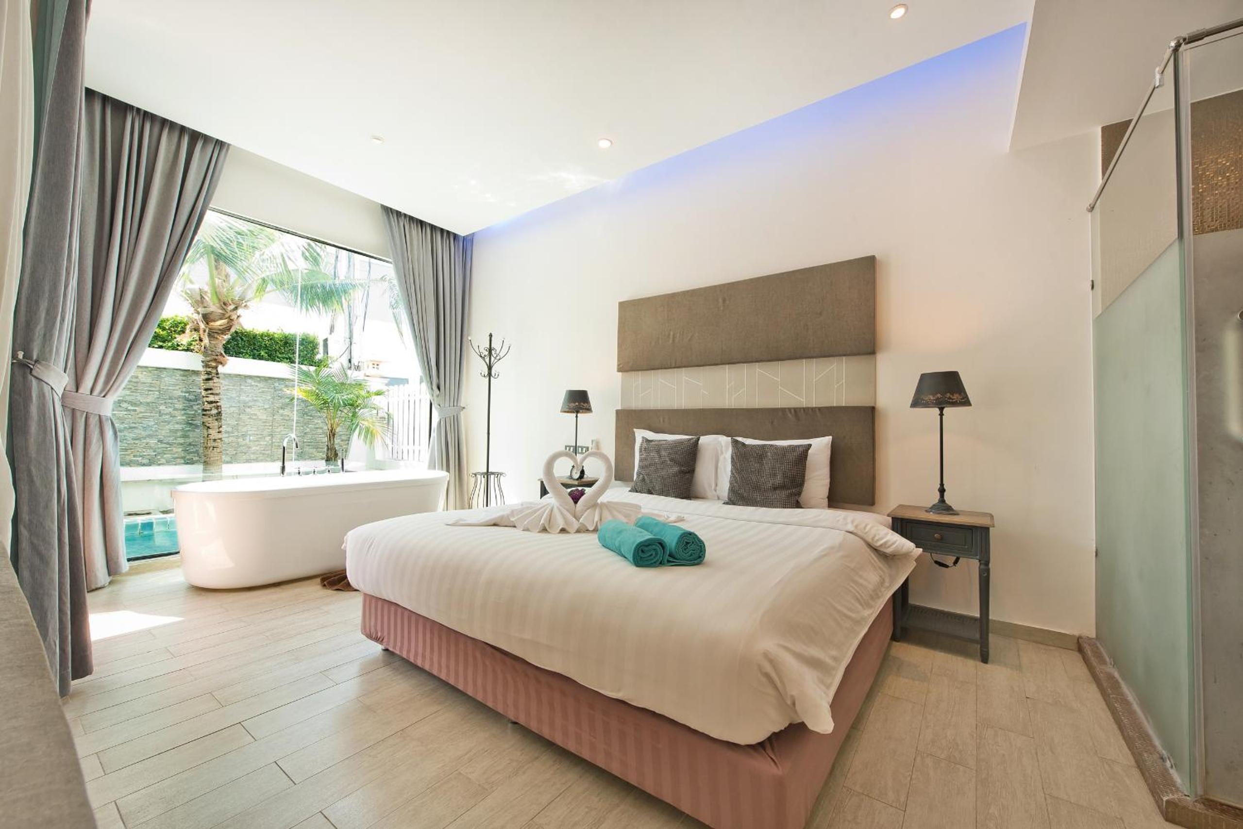 Tropicana Pool Villa