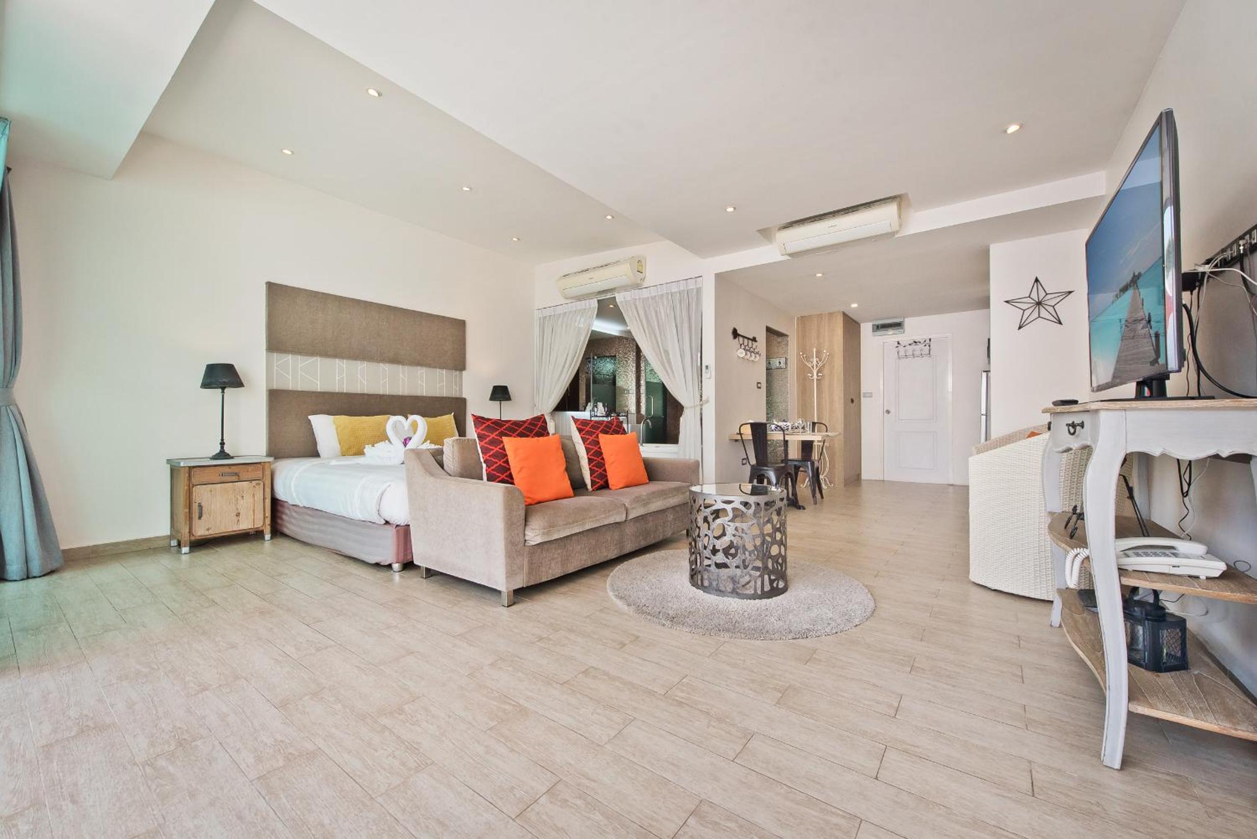 Tropicana Pool Villa