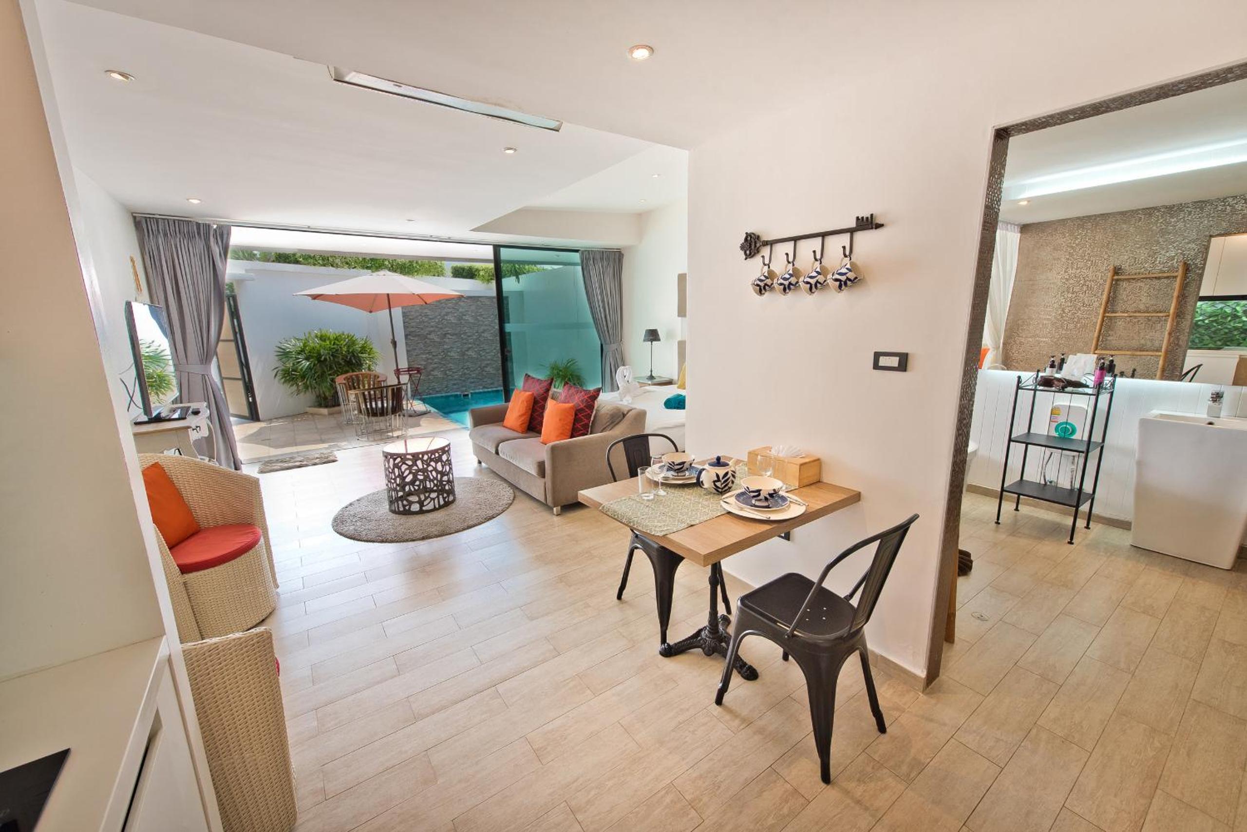 Tropicana Pool Villa