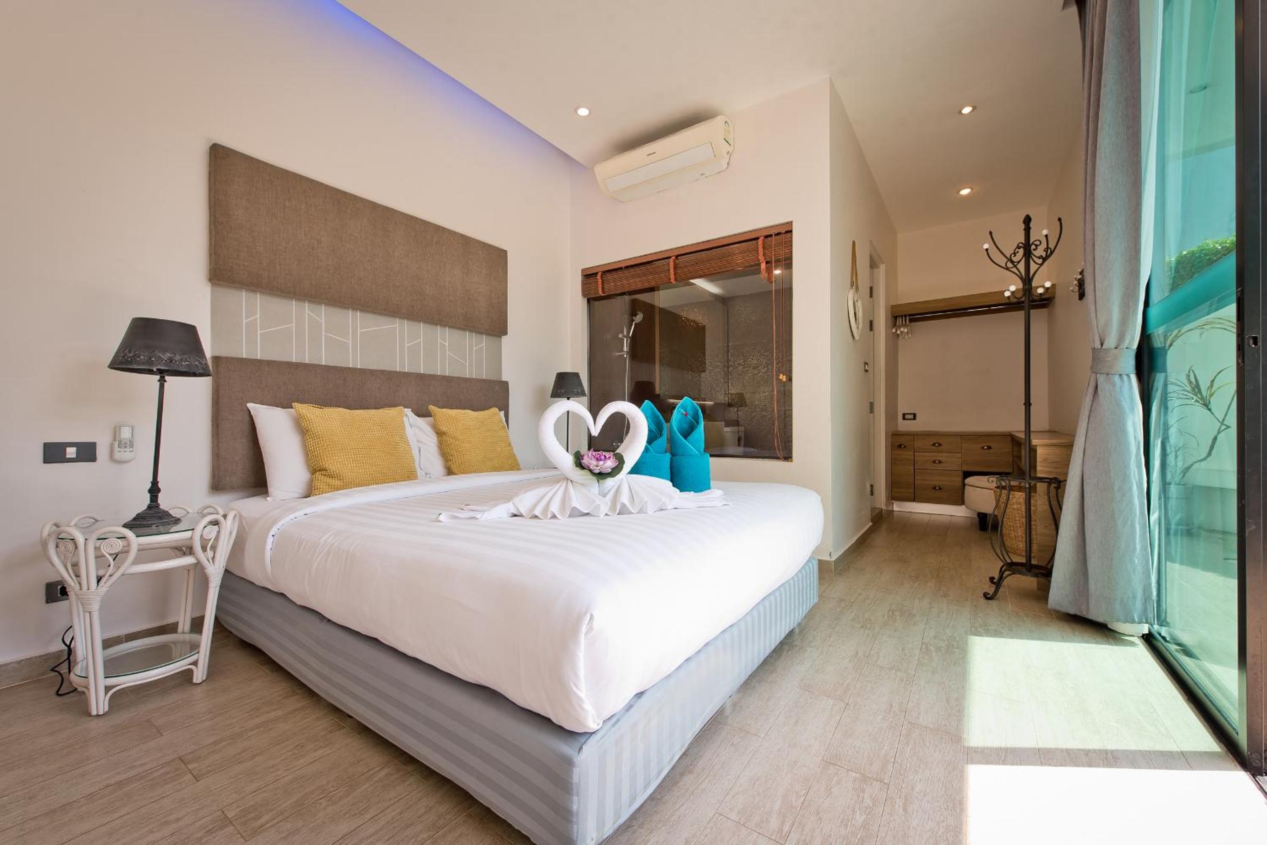 Tropicana Pool Villa