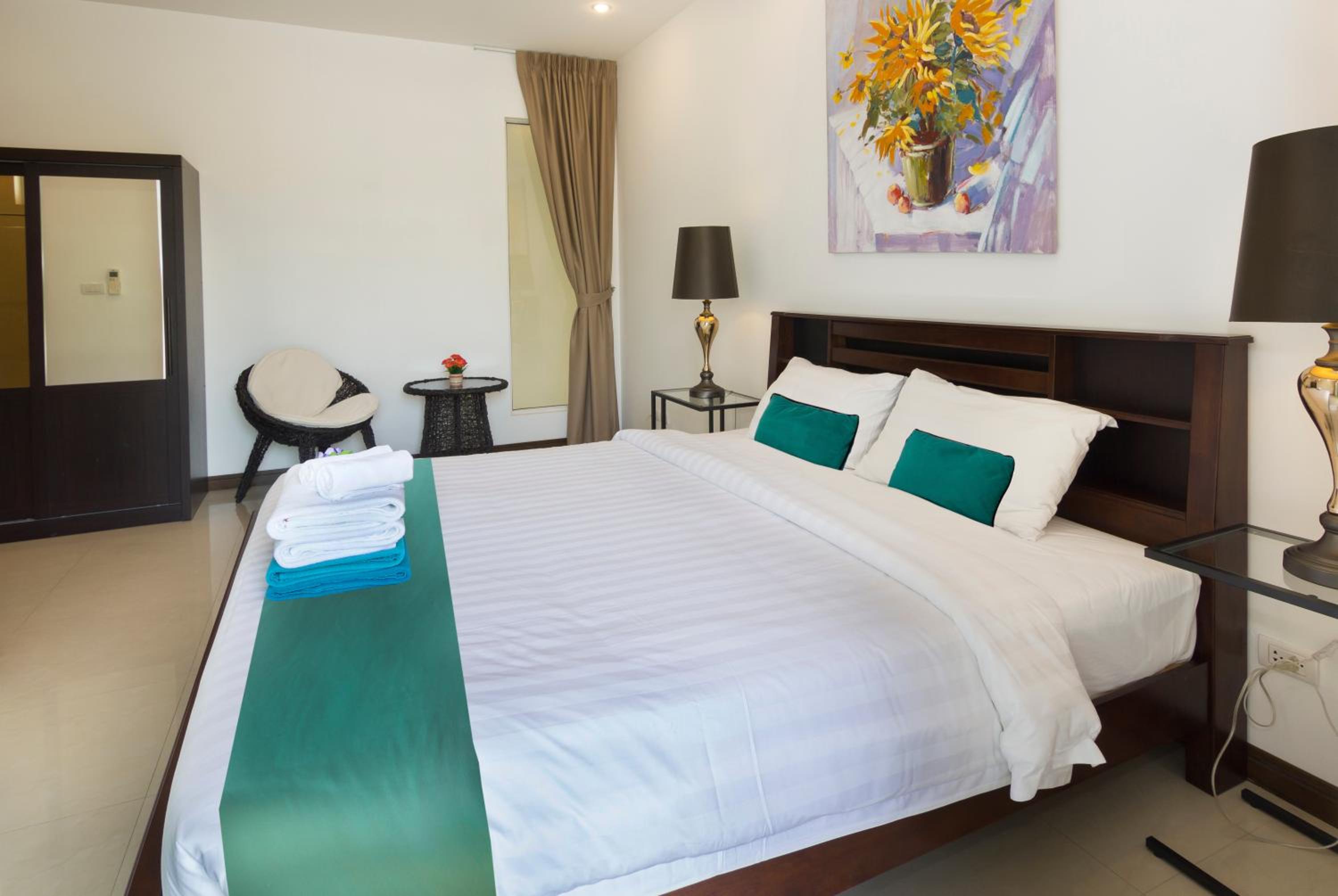 Tropicana Pool Villa
