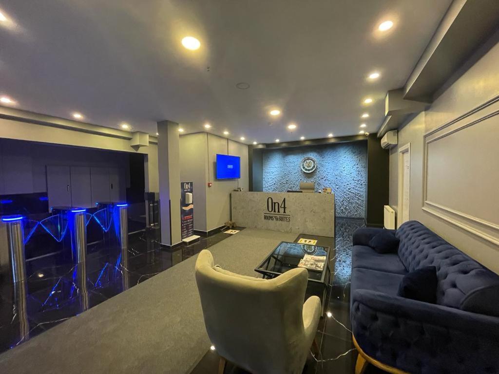 On4 Rooms & Suites - Image 16